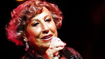 Müzeyyen Senar şarkıları ve aşk hayatımız