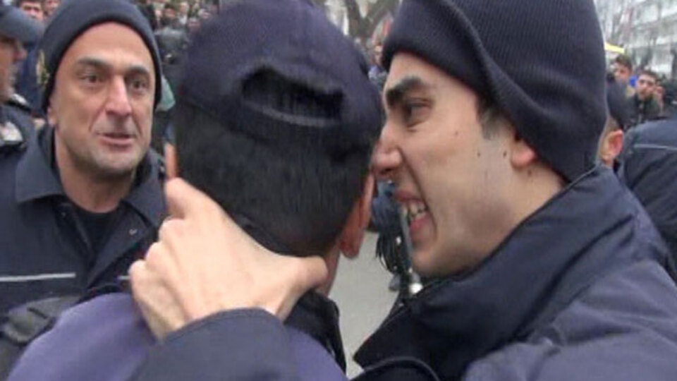 'Gaz sık' diyen polis amiri hakkında flaş karar!