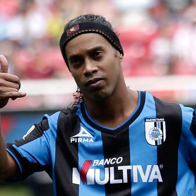 Ronaldinho, Angola yolcusu