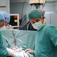 2 hastaya eriyebilen kalp halkası takıldı