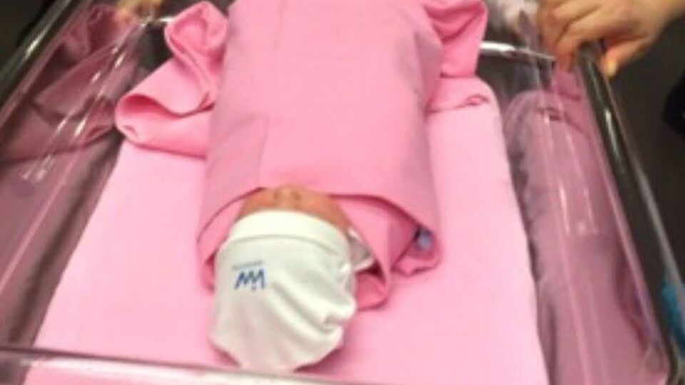 Ünlü şarkıcı ikinci kez baba oldu