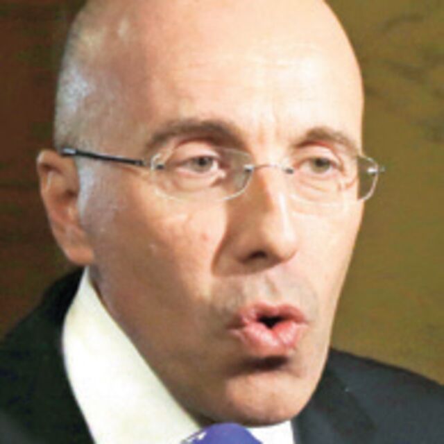 Üniversitede peçeye yasak önerisi