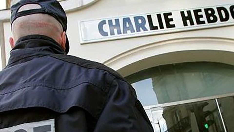 "Paris saldırıları SMS eşgüdümlü"