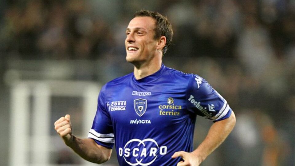 Squillaci bir yıl daha Bastia'da