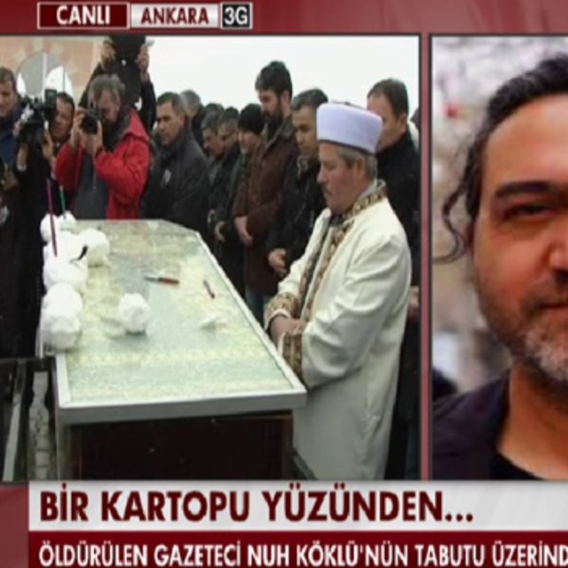 Oğlunu kar topuyla uğurladı