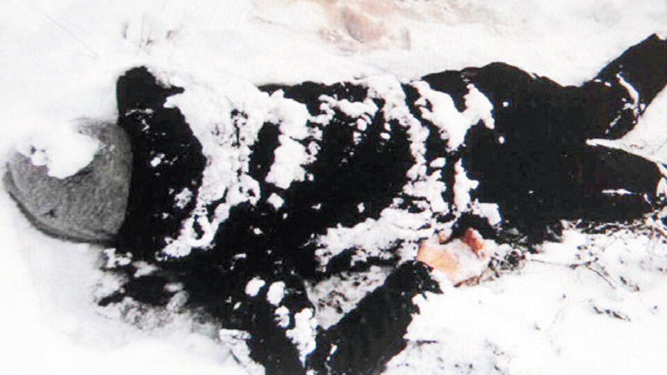 Kar altından cesedi çıktı