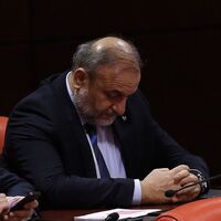 Beni de birkaç kere aradı ama...