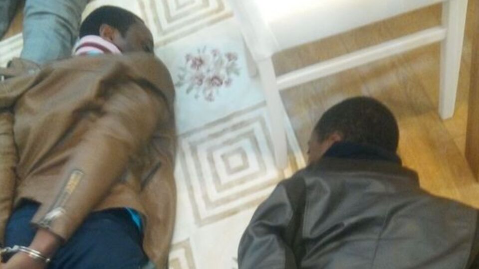 Afrikalı dolandırıcılara 'siyah para' baskını