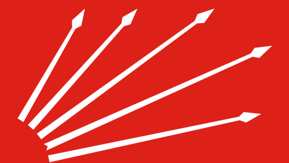 CHP'li eski vekil Ak Parti'den aday oldu