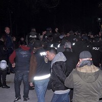 "Ben CHP'liyim, oğlum MHP'li suç mu?"