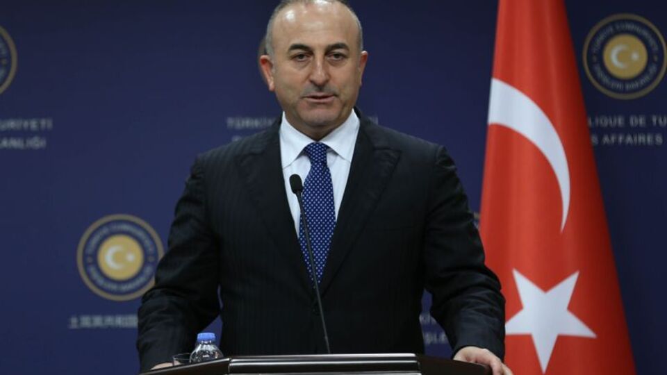 Dışişleri Bakanı Çavuşoğlu'nun yoğun telefon trafiği