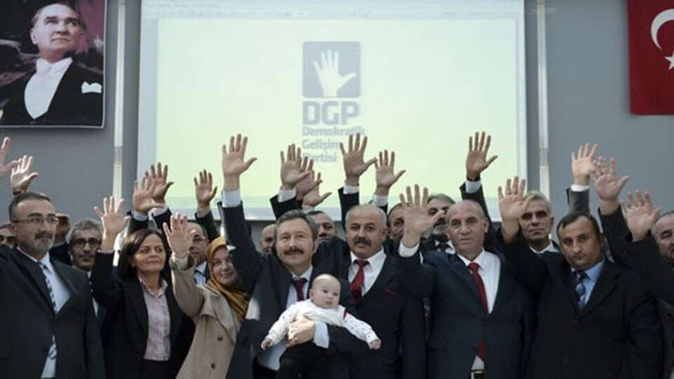 İdris Bal'a şok