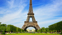 Paris'te korkutan olay!