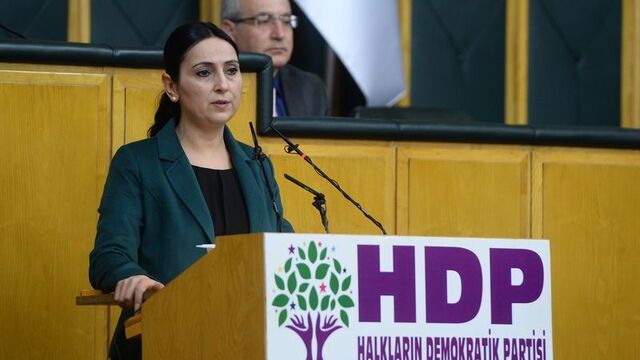 'O bayrağa bakıp ibret alın'