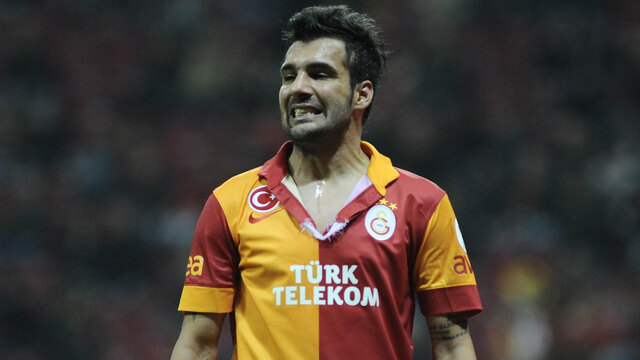 Yıldız futbolcu sözleşmesini feshetti!