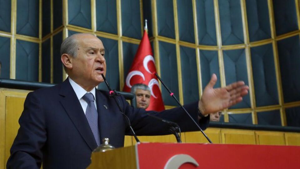 Bahçeli'den RF-4E eleştirisi