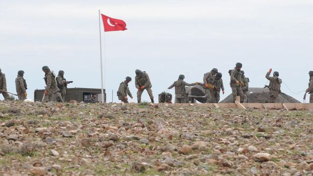 Türk askeri YPG'lileri uyardı