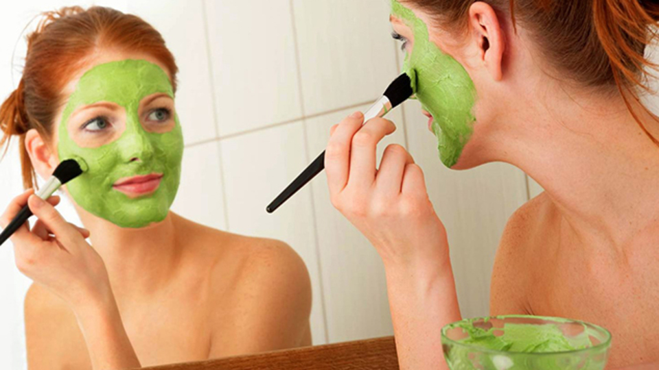 Cildiniz yağlıysa çözüm maydanozda