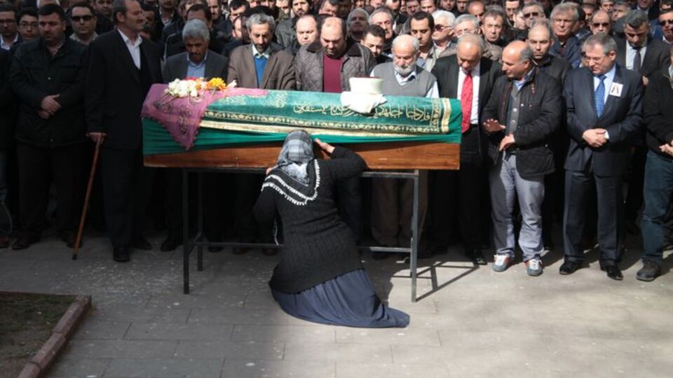 Annesi onu böyle uğurladı