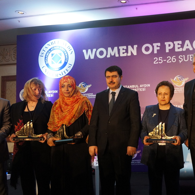 Nobel Barış ödüllü kadınlardan Özgecan mesajı