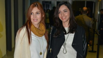 Konsere sevgilisinin kızıyla gitti