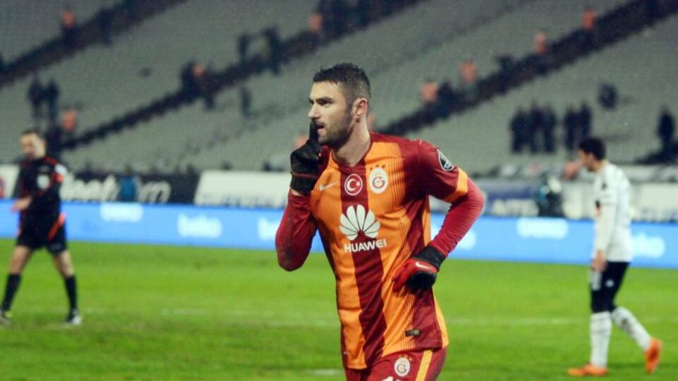 Kral Fener'e bileniyor