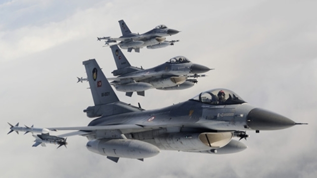 F-16 uçakları Süleyman Şah Türbesi'nde!