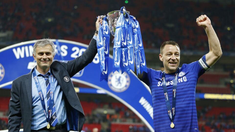 Mourinho, Terry'i bırakmadı