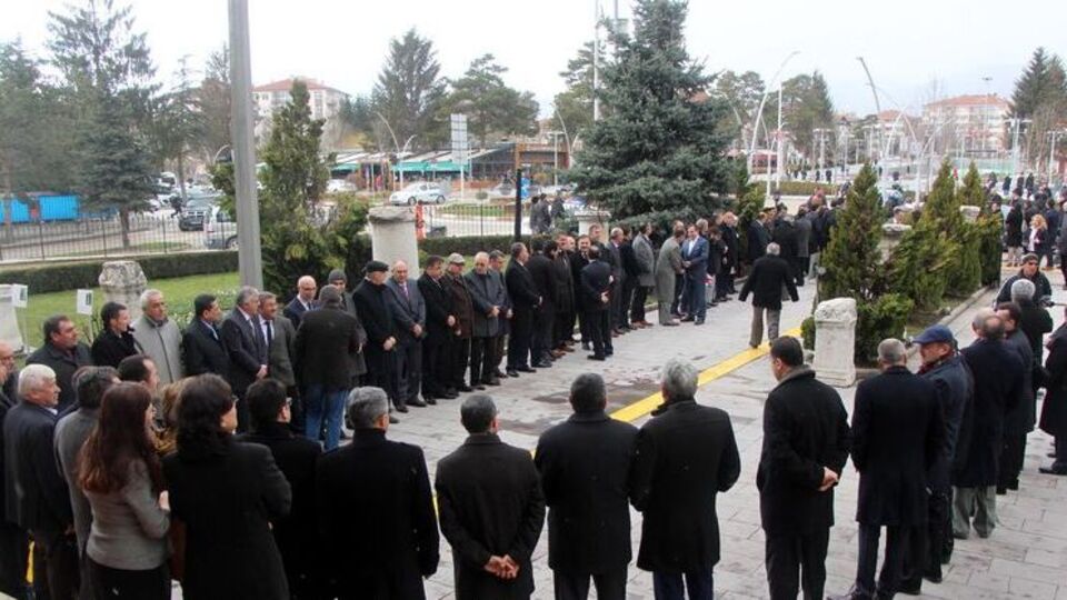 Bu da Vali ile tokalaşma kuyruğu
