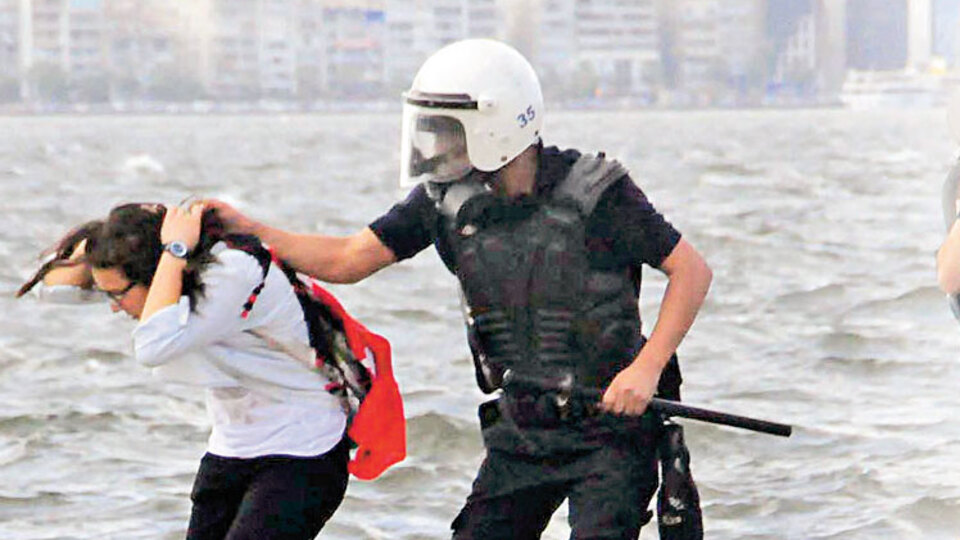 'Saçı çekilen kız Gezi eylemcisi değil'