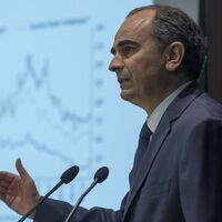 Merkez ilk silahını çekti!