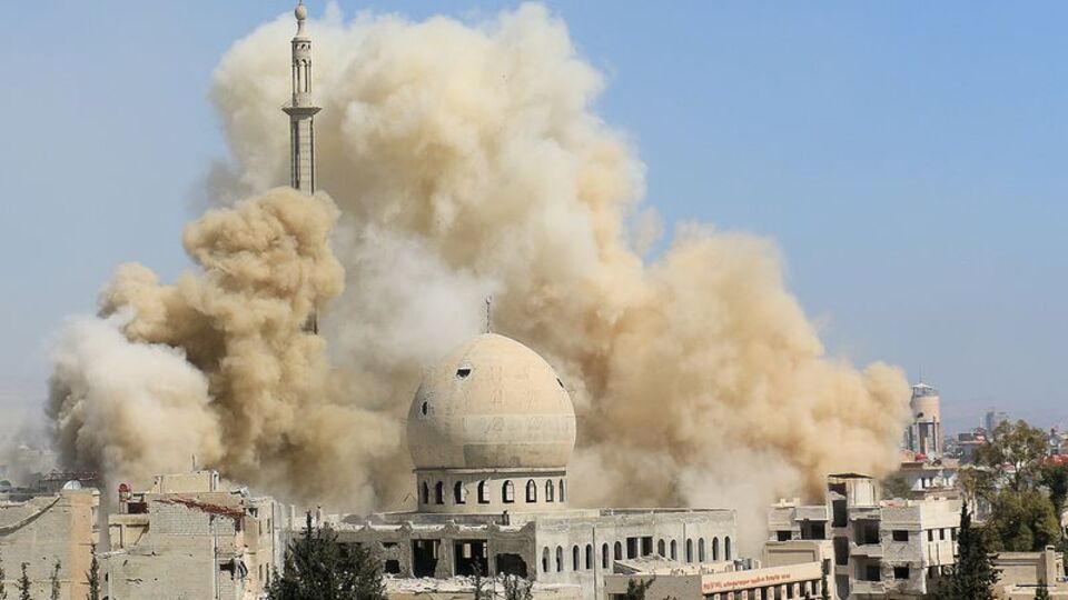 Dareyya'ya düzenlenen hava saldırısı: 6 ölü