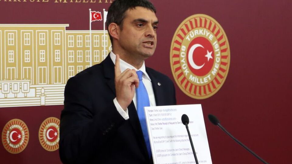 CHP'li Umut Oran Twitter'a başvurdu