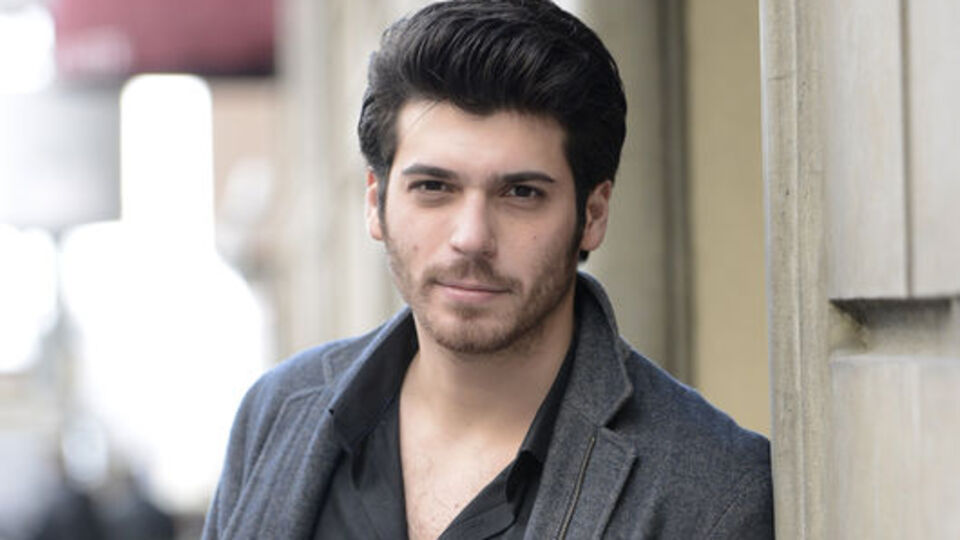 'Washington'da hukuk okudum, oyunculuğu seçtim'