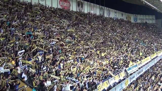 Fenerbahçe'den şarkılı gönderme
