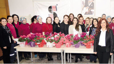 Kornada kadının borusu ötüyor!