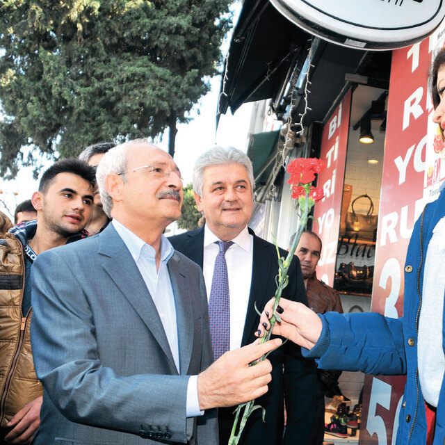 Kimi 'En güzel hediyesiniz' dedi kimi 'Halkın dilinden konuşun