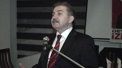 Eski bakan adaylığını açıkladı