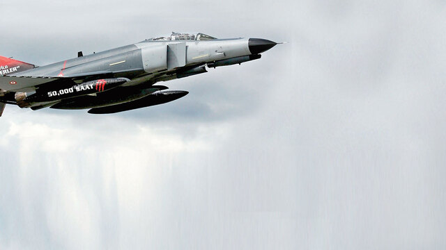 "F-4'ler teknik arıza nedeniyle düşmedi"