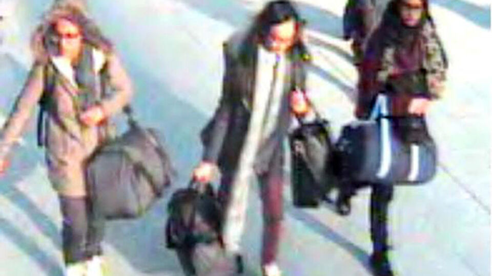 IŞİD'e katılan İngiliz kızlarla ilgili şok iddia