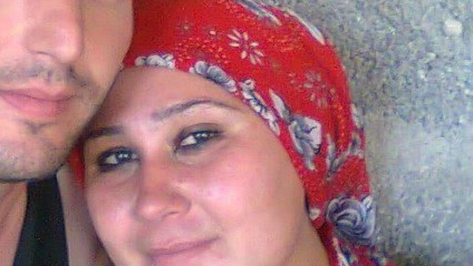 Bunu öz ablası yaptı!