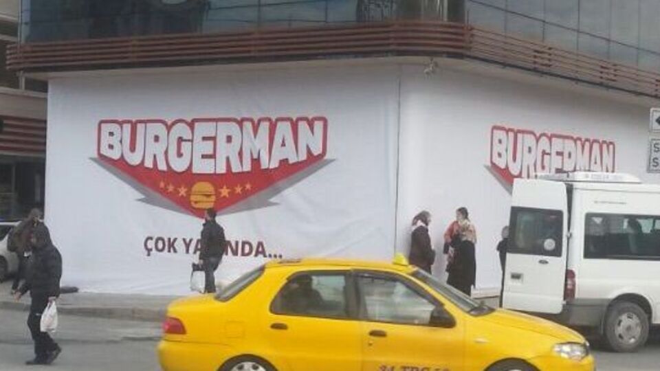 Şahan hamburgerci oluyor