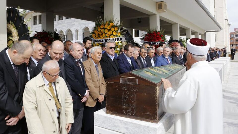 Mehmet Ağar'a acı gününde destek