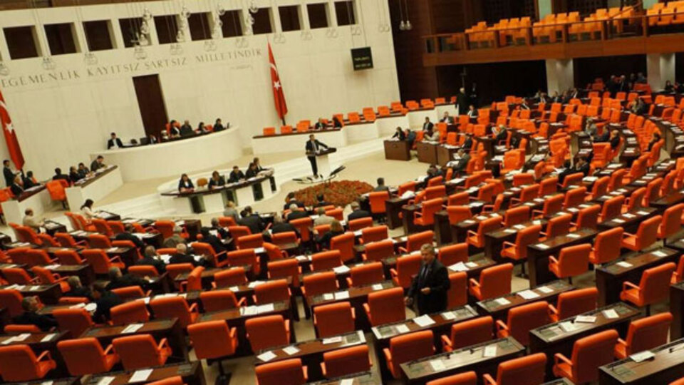TBMM'de "müsait" tepkisi