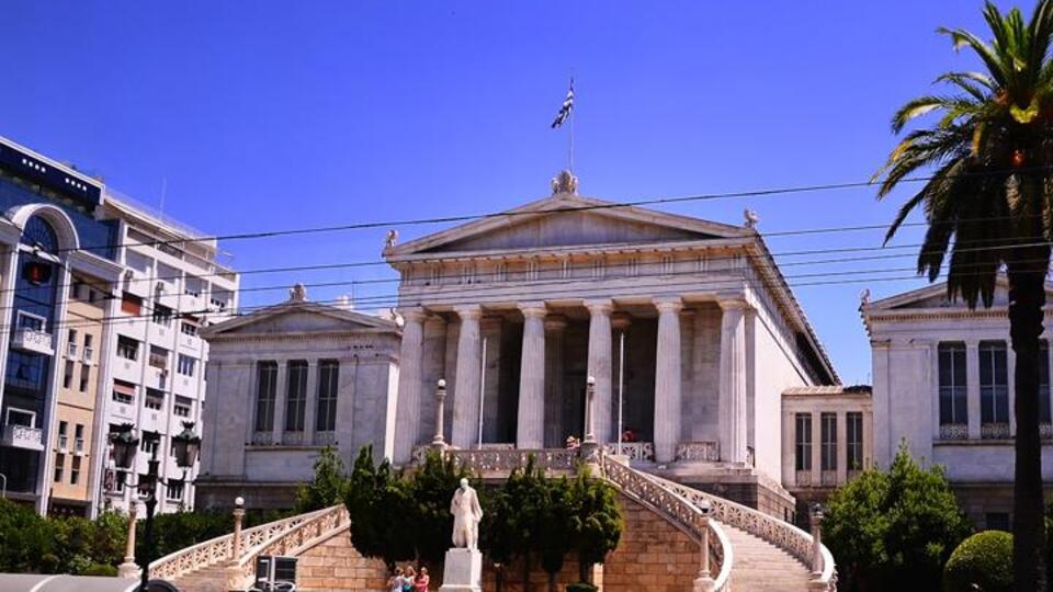 Atina Üniversitesi'nde işgal