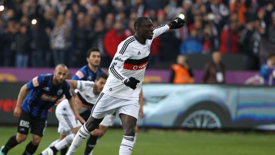 Demba Ba, Nouma'yı gömdü!