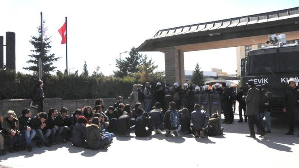Kampüste Nevruz arbedesi