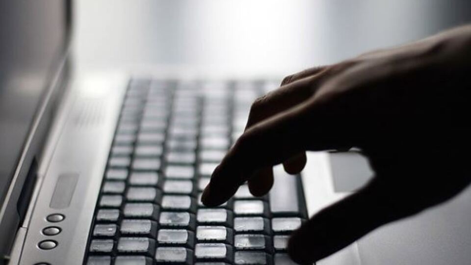 Fransa'da 5 internet sitesi kapatıldı
