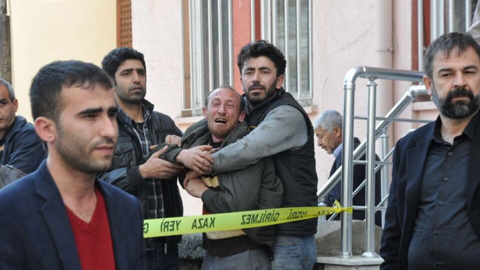 İşyerinde intihar etti!