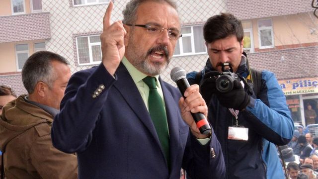 "Onlar it sürüsüdür"